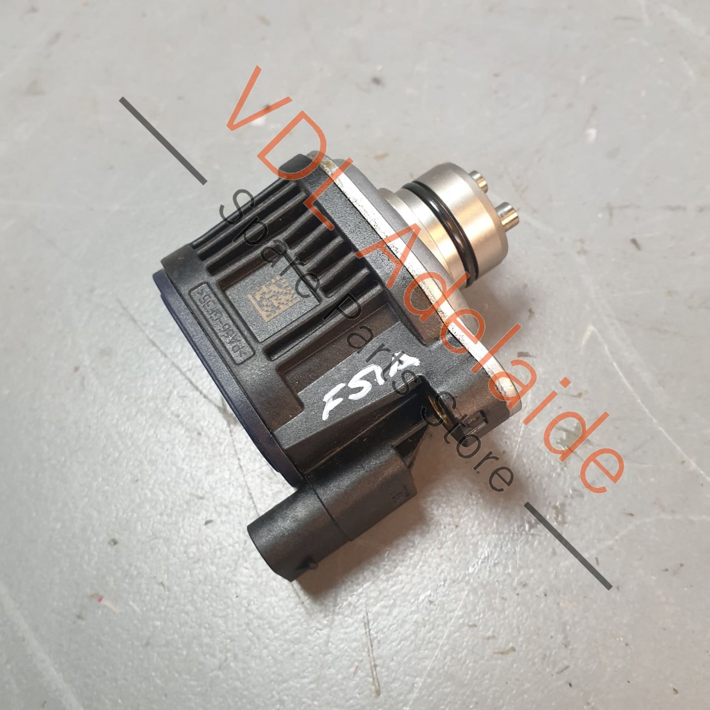06M906048F Genuine OEM Audi RS4 RS5 06M906048F Engine Variable Valve Timing (VVT) Solenoid