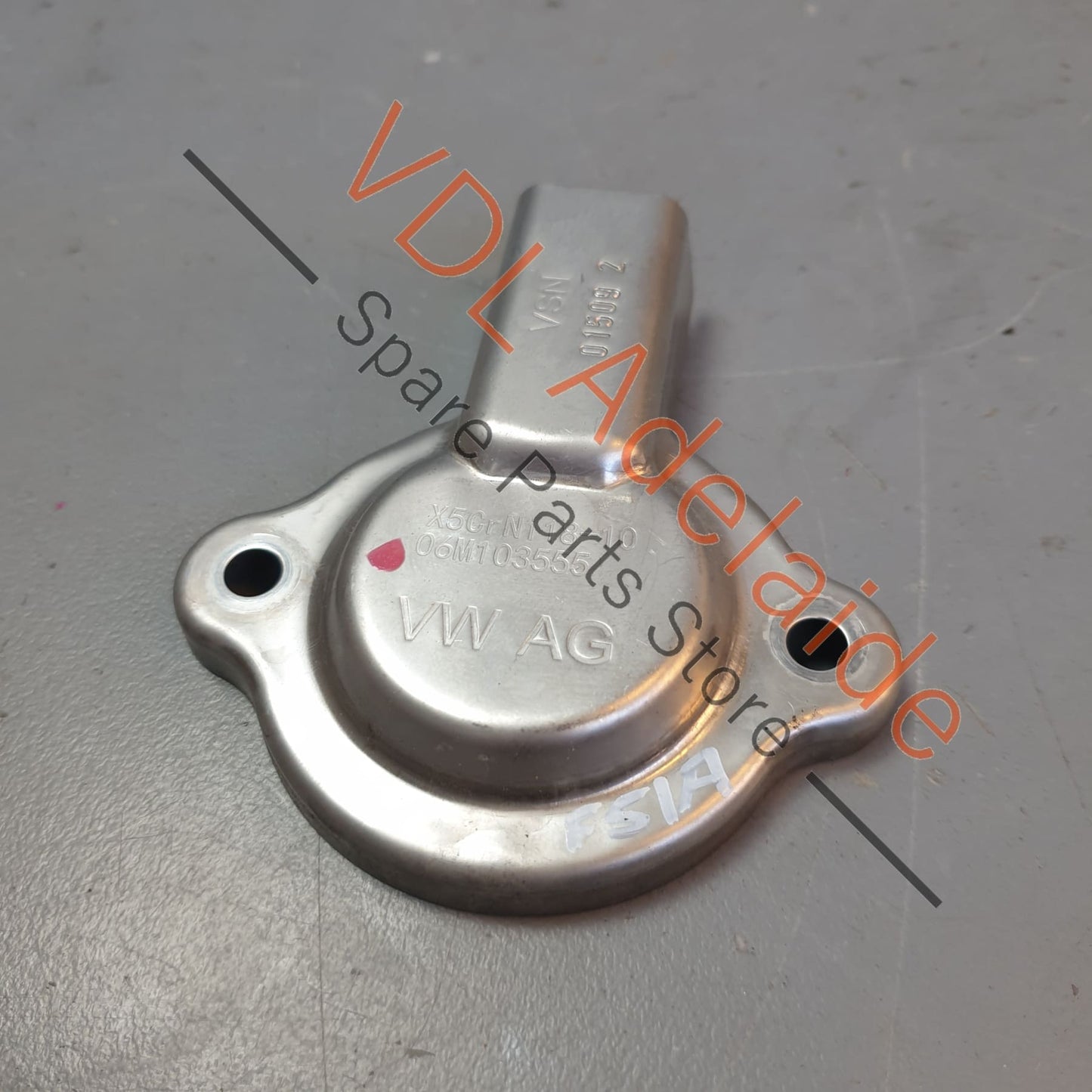 06M103555 Audi RS4 RS5 Engine Cover Guard Plate for Cam Adjust Solenoid 06M103555