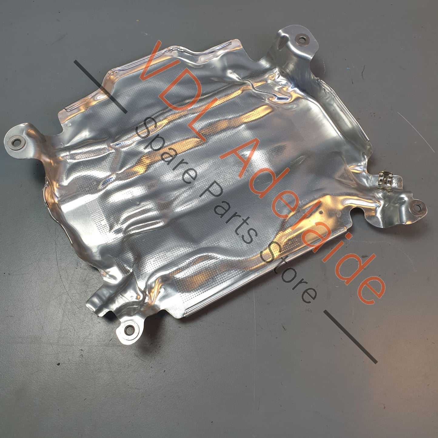 06M103097K Audi RS4 RS5 2.9L Engine Top Turbo Turbocharger Cover Heat Shield 06M103097K
