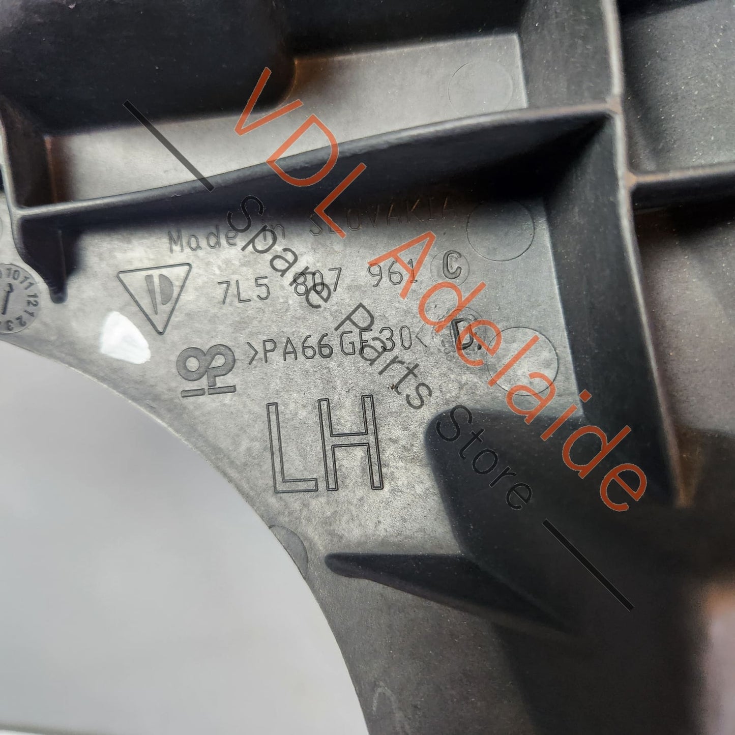 95550596200, 7L5807961C, , , Porsche Cayenne GTS Rear Inner Bumper Mouting Bracket Left Side