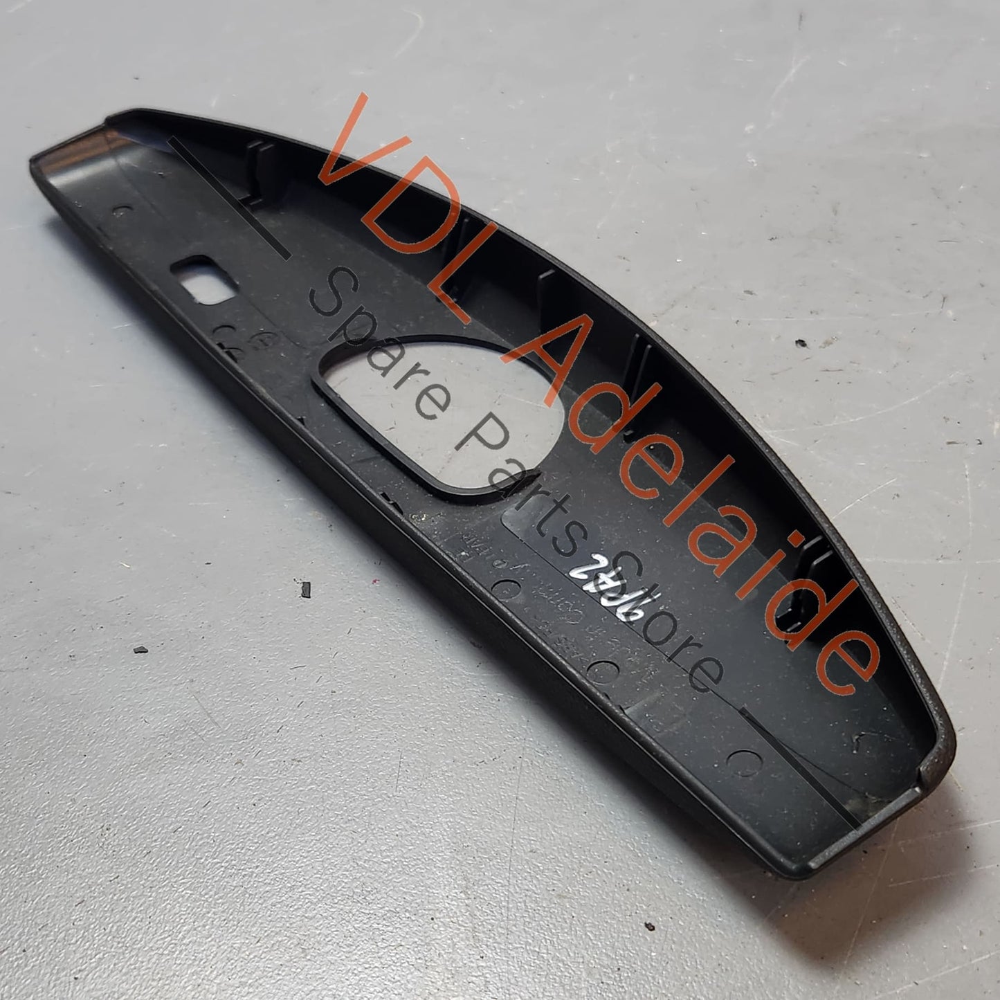 95555582900A03, 7L5867929, , , Porsche Cayenne 9PA Rear Hatch Tailgate Trim for Wiper 95555582900 A03 7L5867929