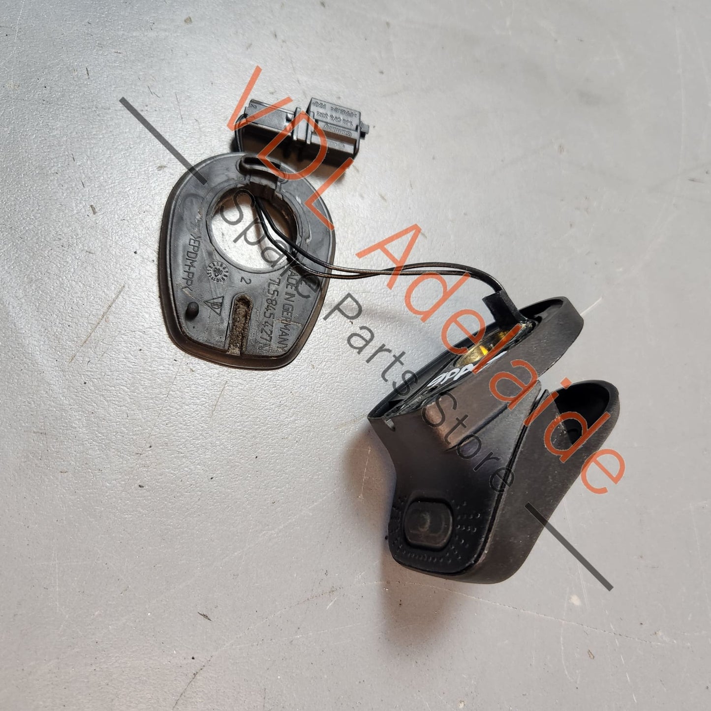 7L5845425 Porsche Cayenne Rear Hatch Glass Window Open Micro Swtich 7L5845425 7L5845425B