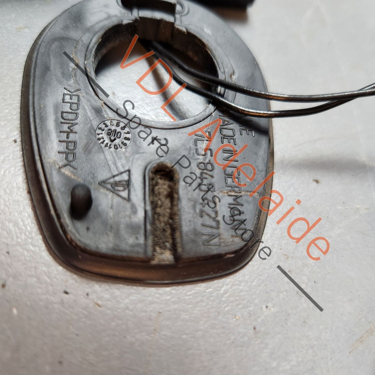 7L5845425 Porsche Cayenne Rear Hatch Glass Window Open Micro Swtich 7L5845425 7L5845425B