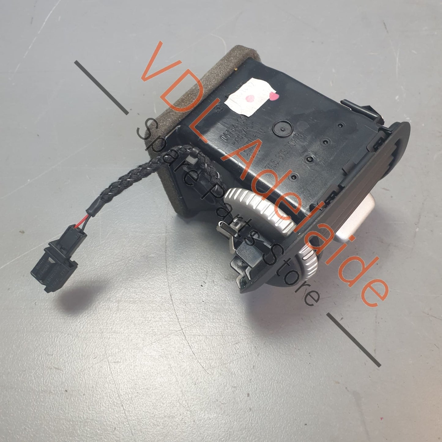 95555222503 7L5819704B 95555222502 Porsche Cayenne 9PA 955 957 Left Dash Dashboard Air Vent for AC 95555222503 95555222502 7L5819704B