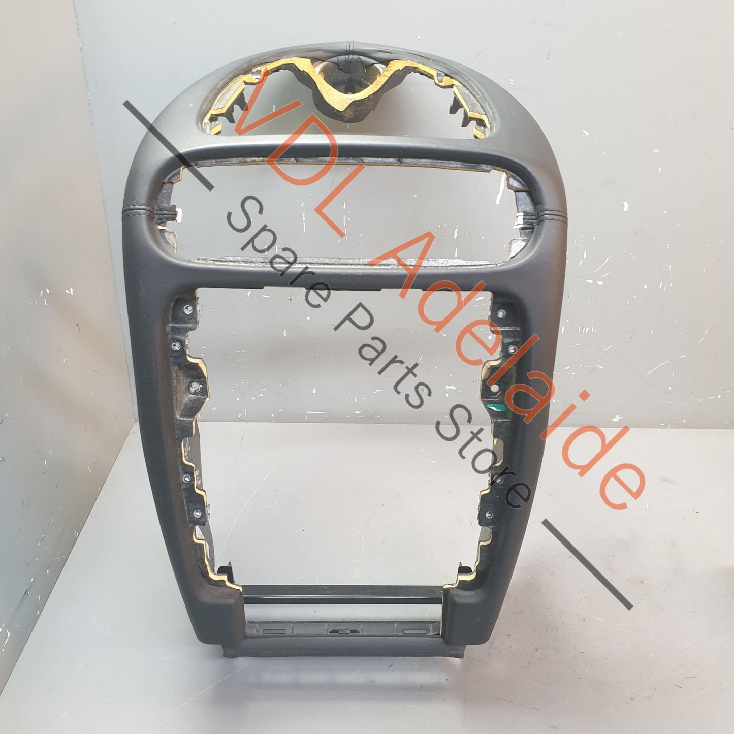 955 552 087 01 A11 7L5858085 Porsche Cayenne 9PA 955 957 GTS Leather Centre Console Dashboard Trim Middle 95555208701