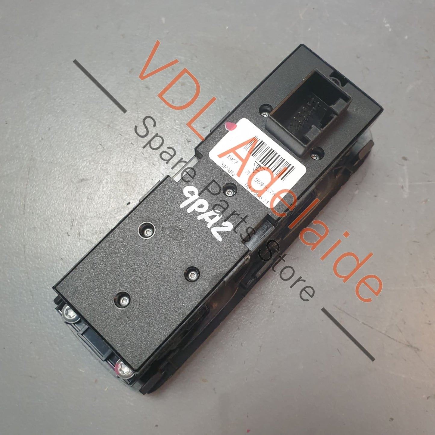 95561315602 7L5959857A 95561315601 Porsche Cayenne 957 9PA Drivers Side Power Window Switch 7L5959857A 95561315601 95561315602