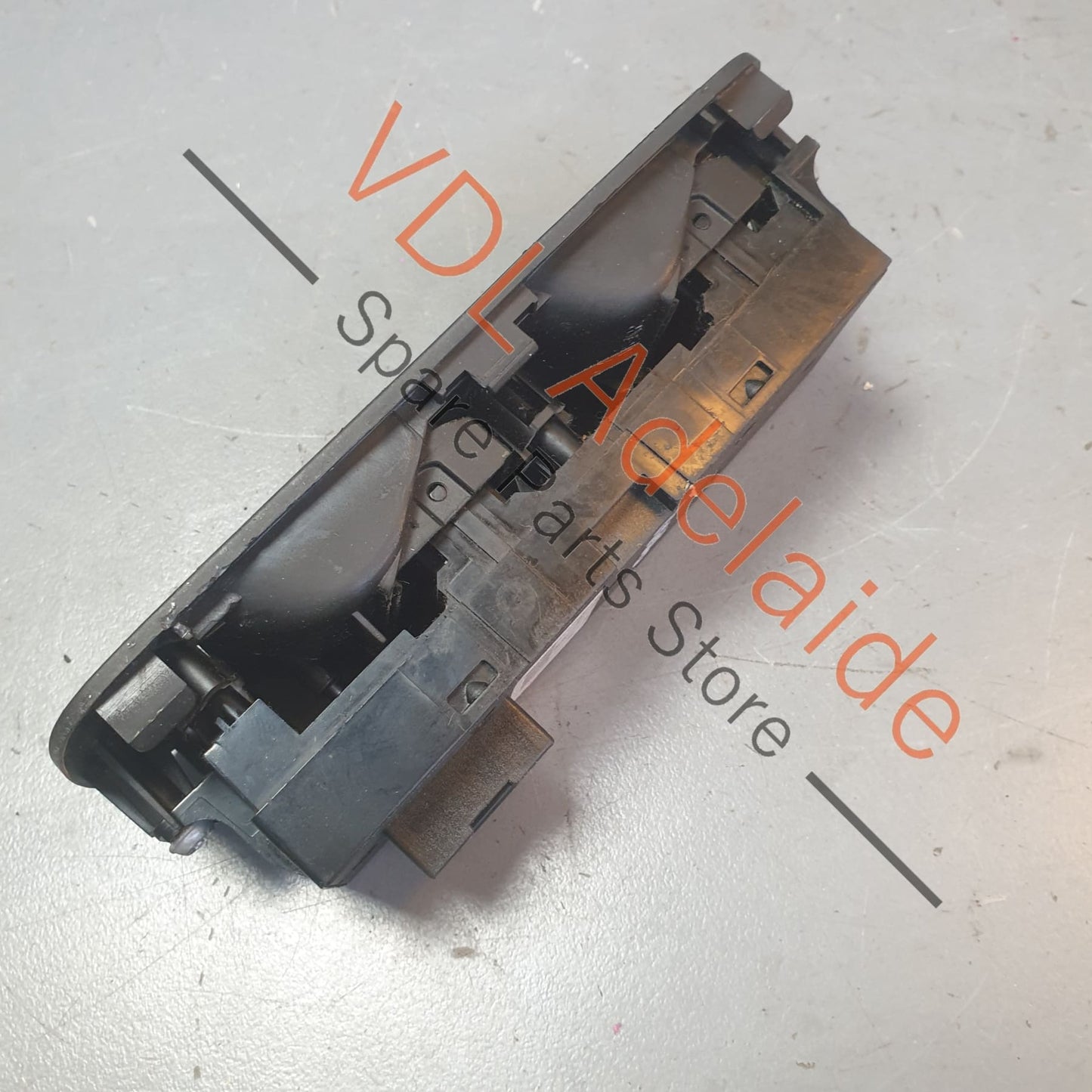 95561315602 7L5959857A 95561315601 Porsche Cayenne 957 9PA Drivers Side Power Window Switch 7L5959857A 95561315601 95561315602