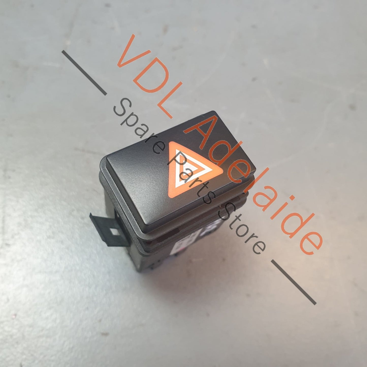 955613254006N3 7L5953235A Porsche Cayenne 9PA Hazard Switch 7L5953235A 955613254006N3