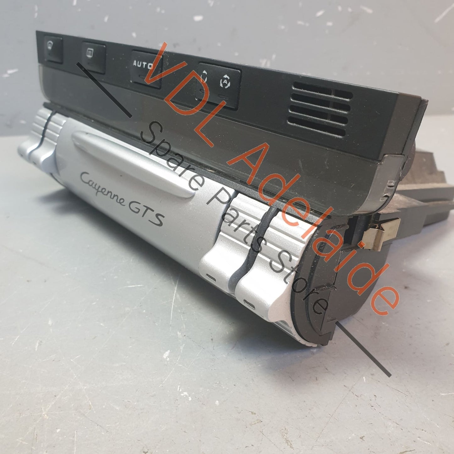 95565310381, 95565310380,
95565310330, 95565310331, Porsche Cayenne 9PA Air Conditioning AC Climate Control Switch Module 95565310381