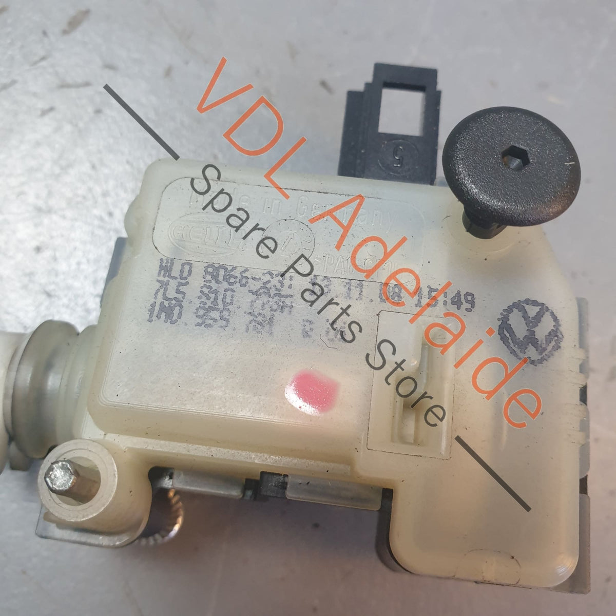 95562477302 7L5810773 Porsche Cayenne 9PA 955 957 Fuel Door Release Mechanism Actuator 95562477302 7L5810773