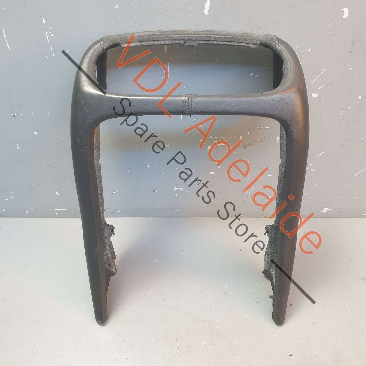 95555250110 8YR Porsche Cayenne GTS 9PA Rear Console Air Vent Leather Trim 95555250110 8YR