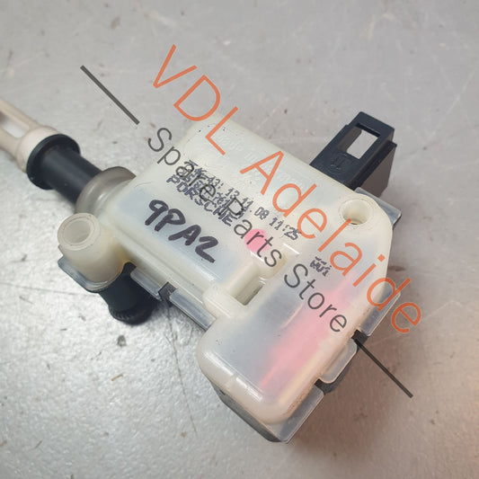 95551276100 Porsche Cayenne 9PA Rear Window Release Motor 95551276100