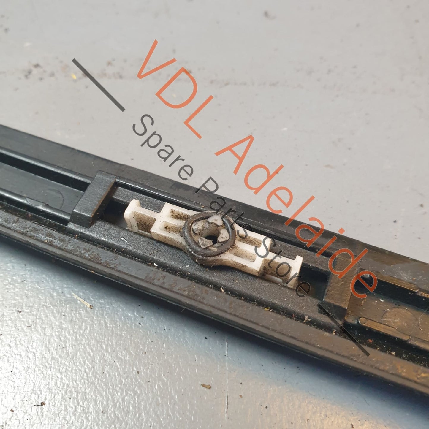 7l0853537, 9555593030201C, , , VW Touareg Porsche Cayenne Plastic Door Opening Entry Sill Trim Strip Front Left 7l0853537 95555930302 01C