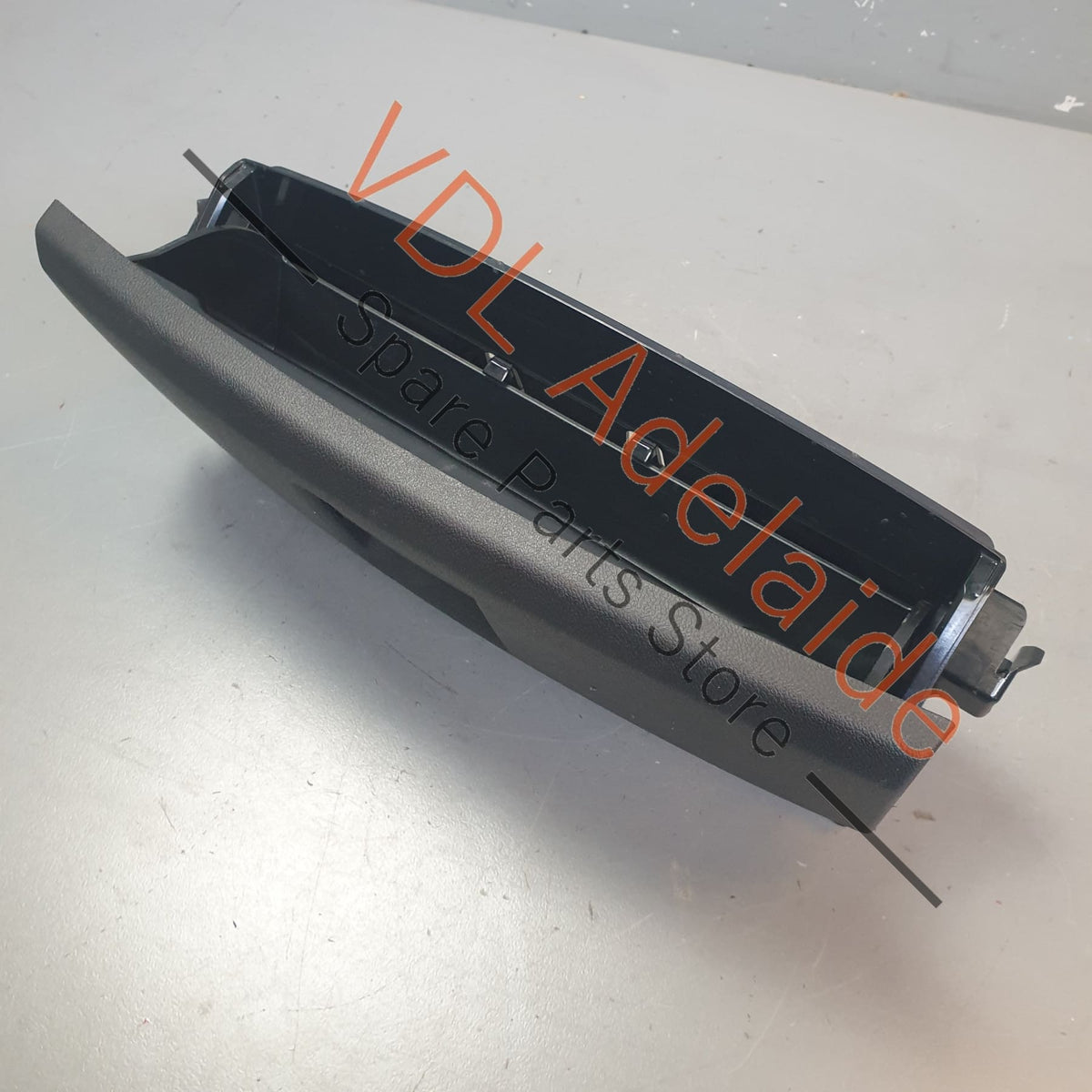 9Y0882601 8K0882601D Porsche Cayenne E3 9YA 9YB Front Seat Storage Compartment Box 9Y0882601 8K0882601D