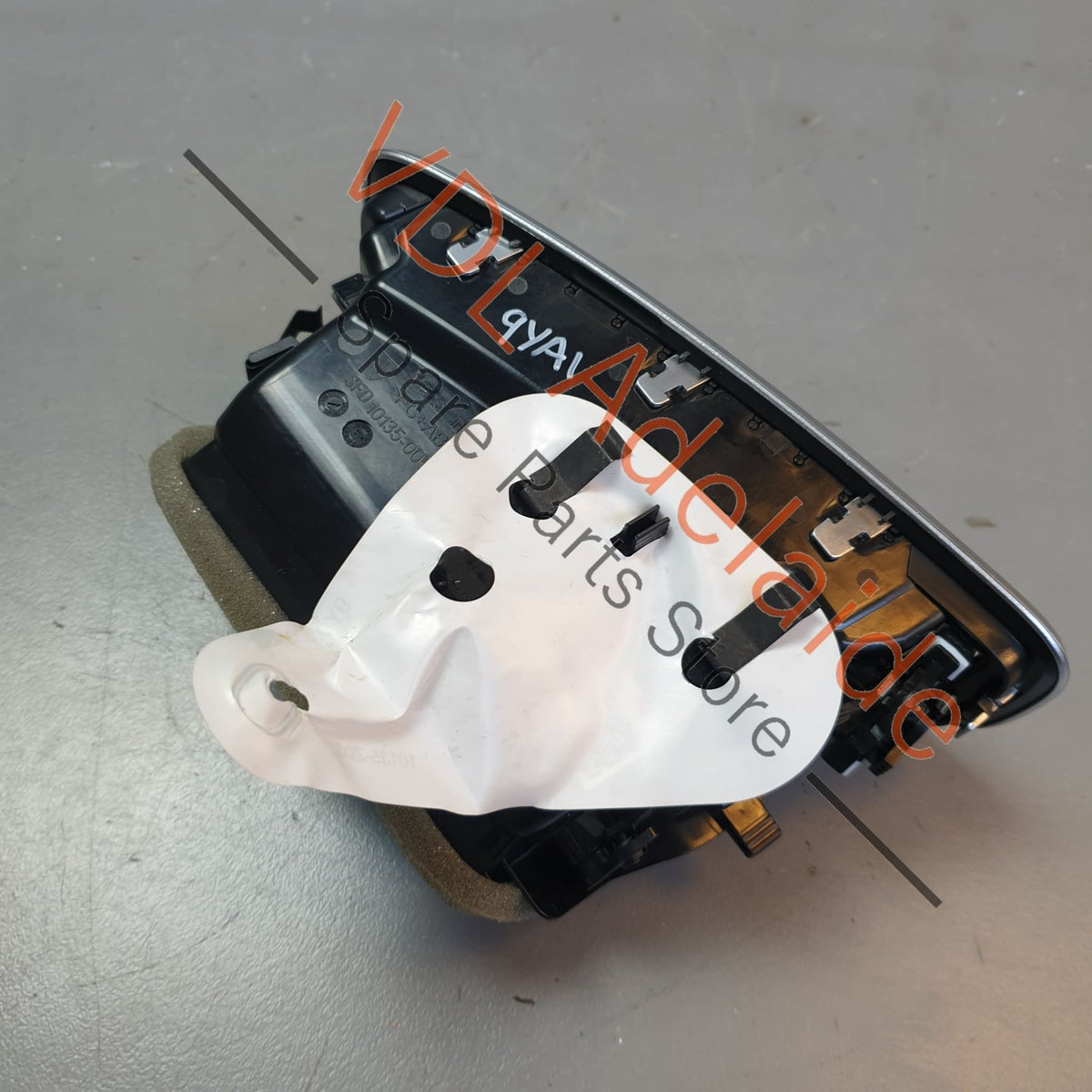 9Y0820951G0B Porsche Cayenne E3 9YA 9YB Left Side AC Air Vent for Dashboard 9Y0820951 G0B