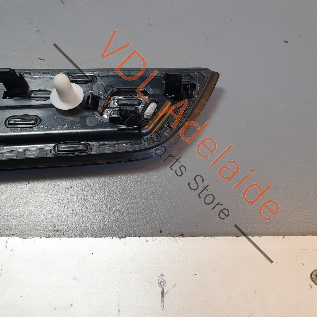 9Y0867101AOI1 9Y0867101MOI1 Porsche Cayenne E3 9YA 9YB Front Left Door Trim Insert Interior Brushed Aluminium Gloss Black 9Y0867101A OI1
