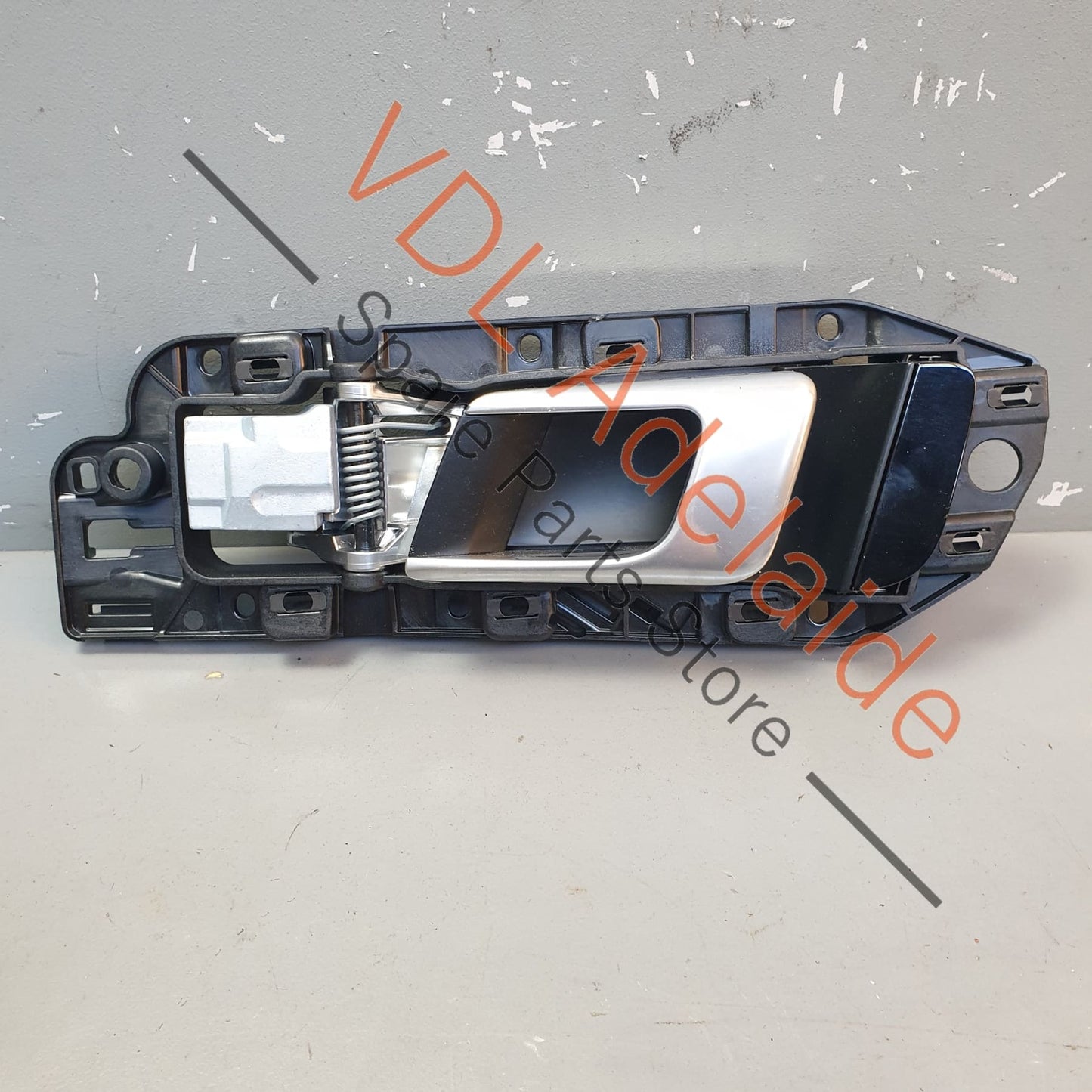 9Y0837019A 9Y0837019CZO Porsche Cayenne E3 9YA 9YB Left Door Opening Handle Interior Silver Chrome Aluminium 9Y0837019 CZO