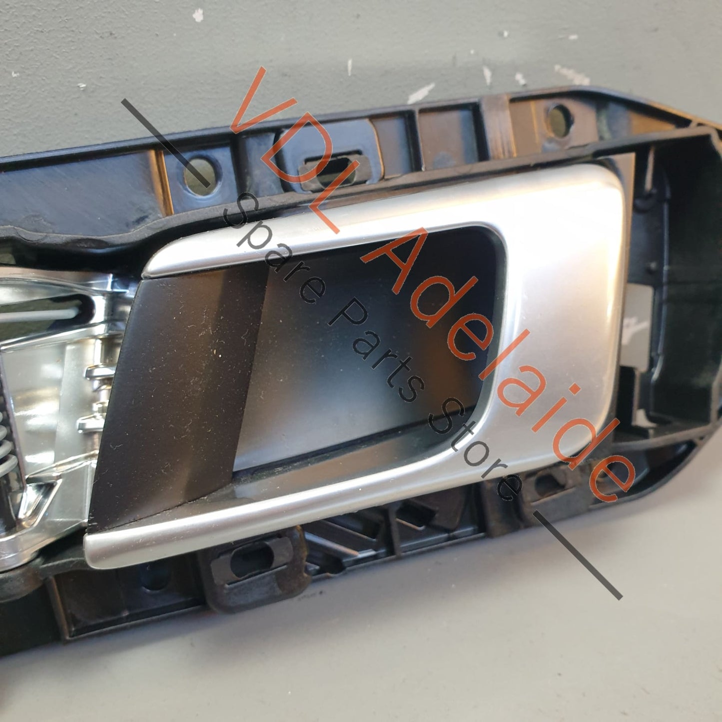 9Y0837019A 9Y0837019CZO Porsche Cayenne E3 9YA 9YB Left Door Opening Handle Interior Silver Chrome Aluminium 9Y0837019 CZO