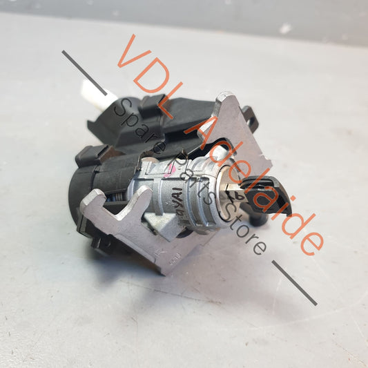 Porsche Cayenne E3 9YA 9YB Front Right Drivers Side Door Lock with matching blade key