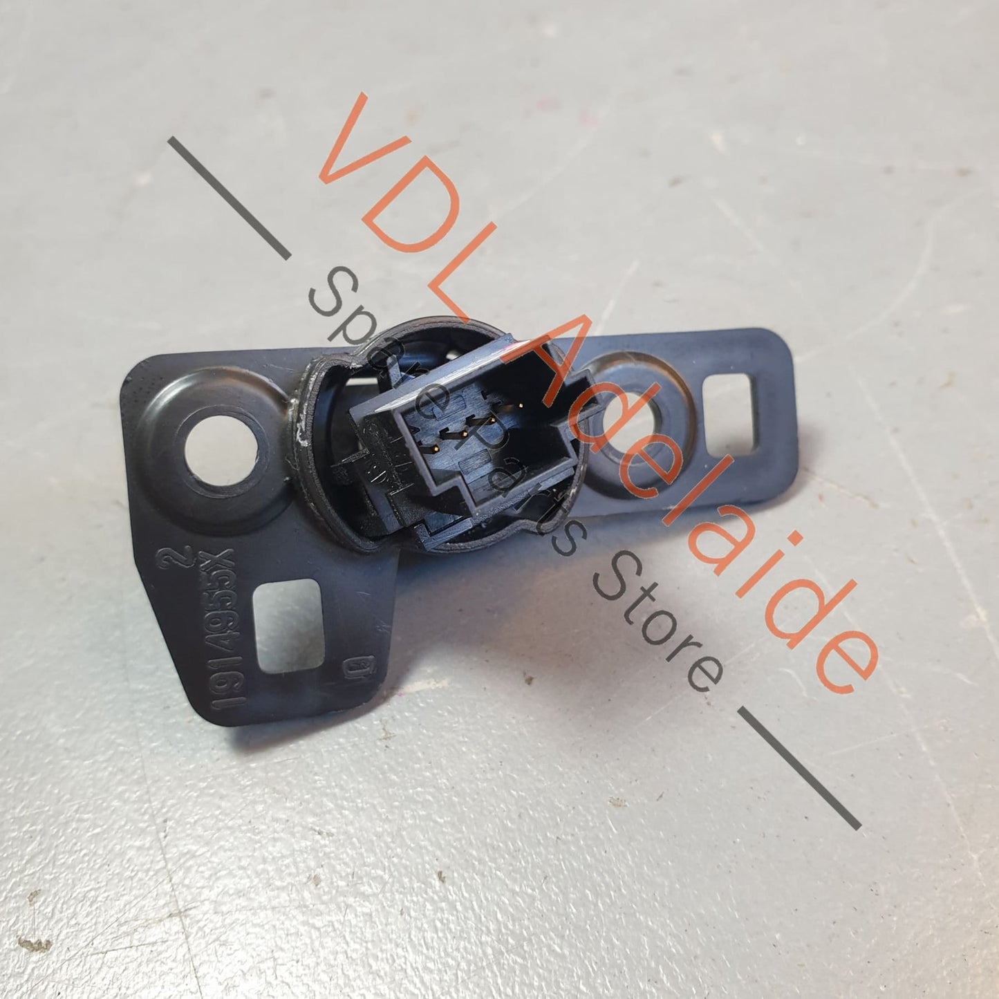 7PP907527B Genuine OEM Audi Porsche VW Outside External Ambient Temperature Sensor 7PP907527B