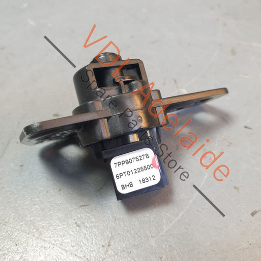 7PP907527B Genuine OEM Audi Porsche VW Outside External Ambient Temperature Sensor 7PP907527B