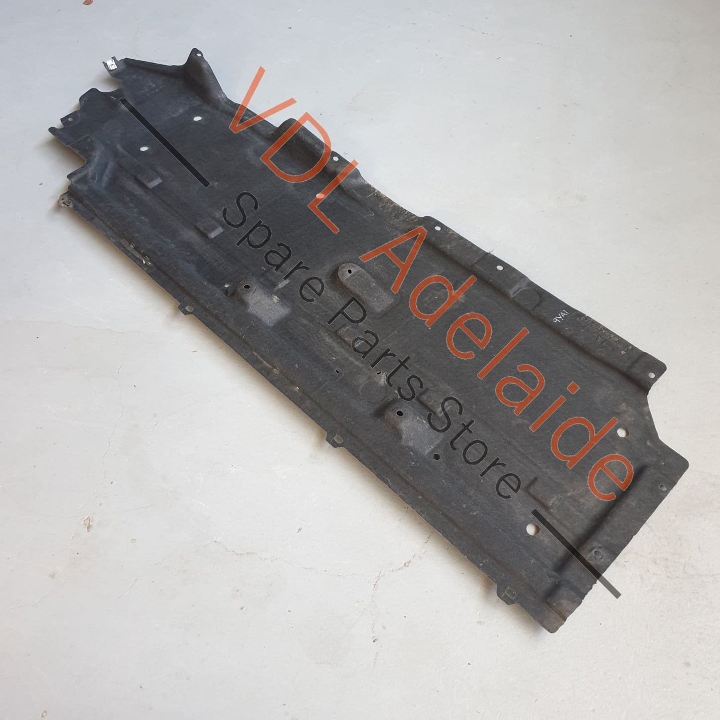 9Y0825101E 95882510100 Porsche Cayenne E3 Centre Left Side Body Protection Trim Splash Guard 95882510100 9Y0825101E