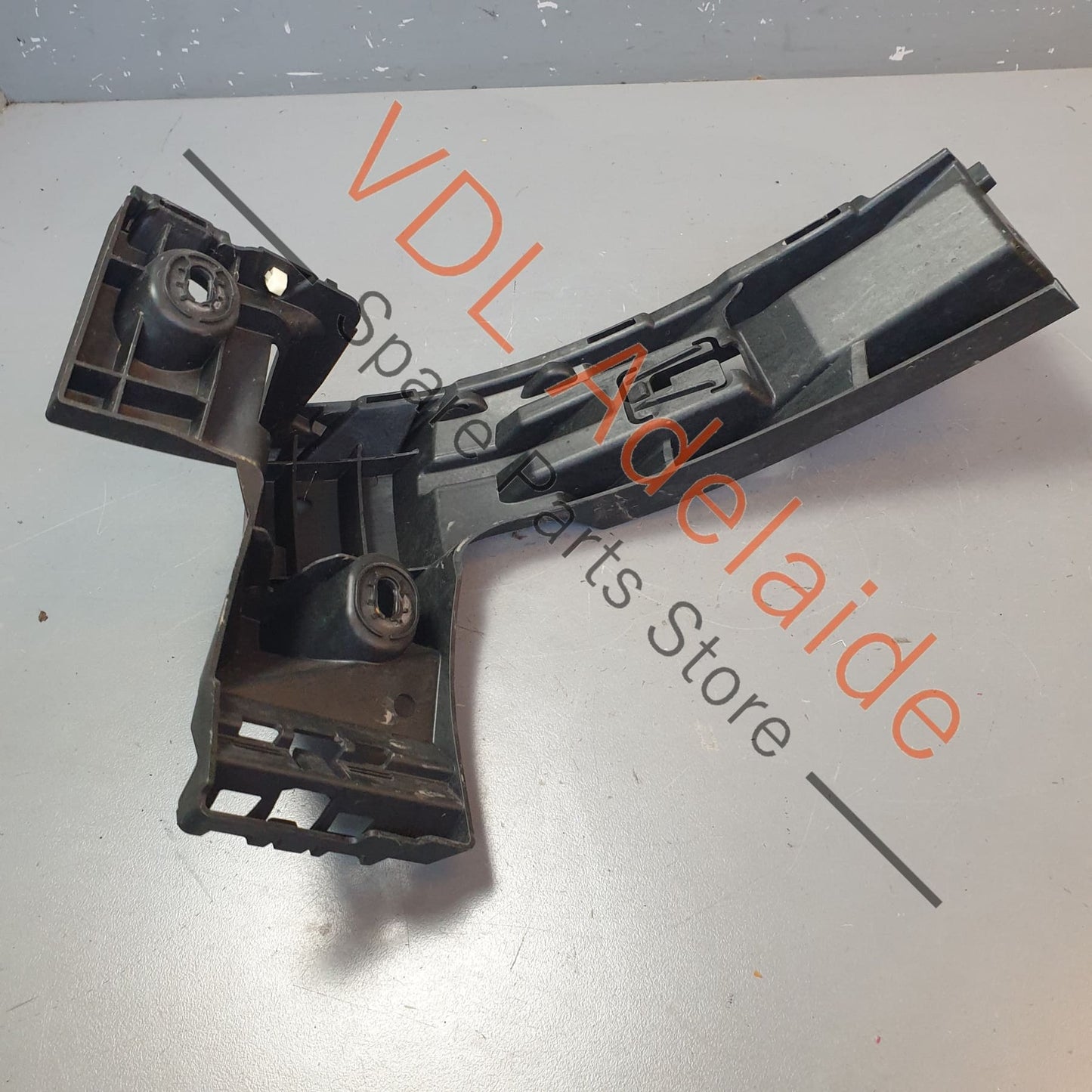 9Y0807375 9Y0807393 Porsche Cayenne E3 Rear Bumper Left Corner Securing Strip Bracket 9Y0807393 9Y0807375