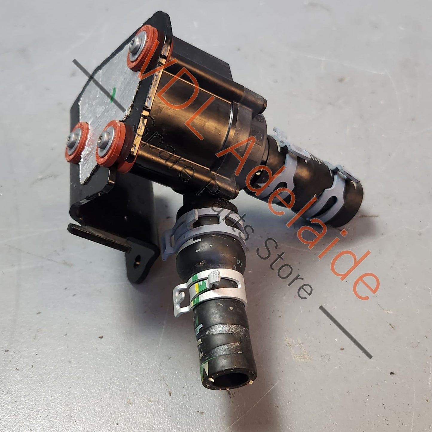 9A7121601 06H121601P 06H121601L Porsche Cayenne E3 Additional Secondary Coolant Electric Pump 9A7121601 06H121601P 06H121601L