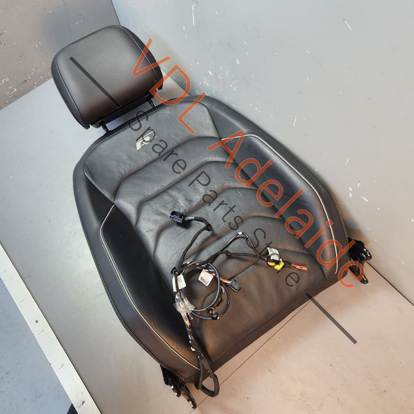 5NN880242D Volkswagen Tiguan 5NA R Line Front Right Seat Airbag Kit 5NN880242D
