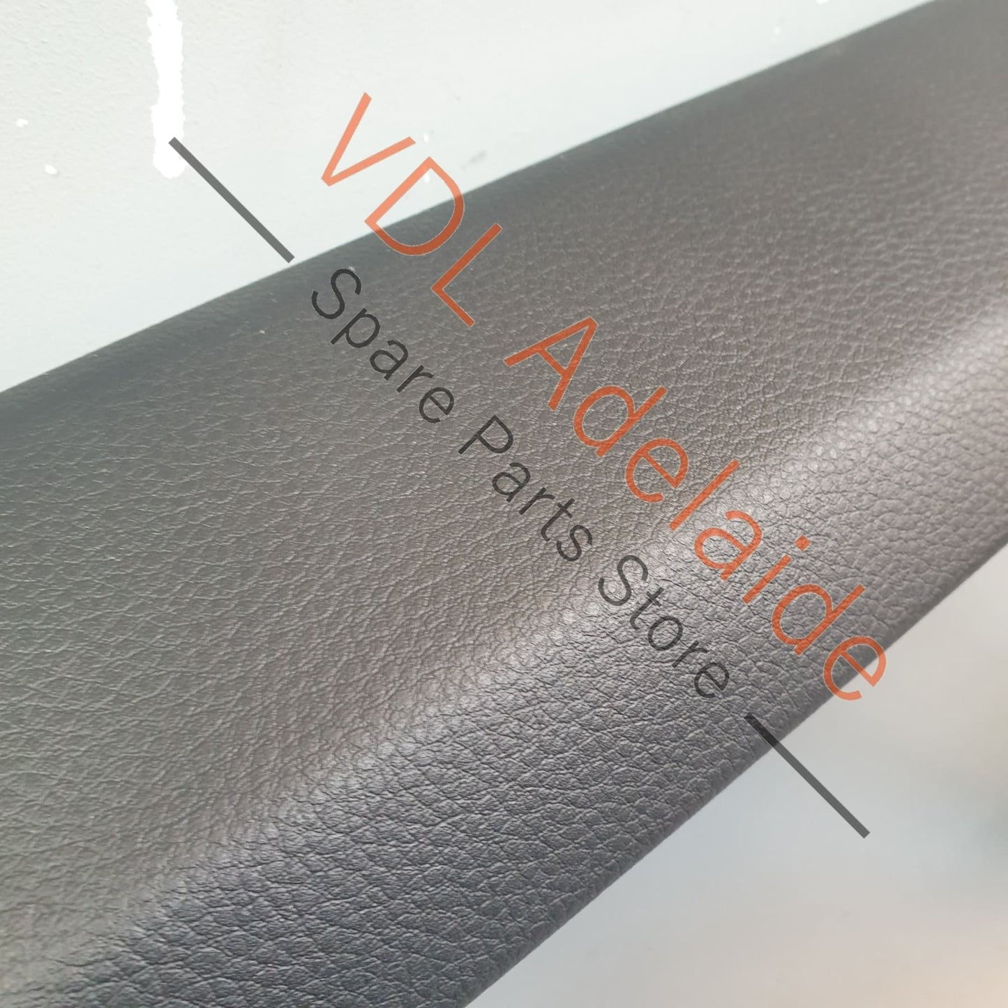 9Y2858033DK4 Porsche Cayenne E3 9Y Passenger Side Lower Glovebox Dashboard Trim Leather for RHD