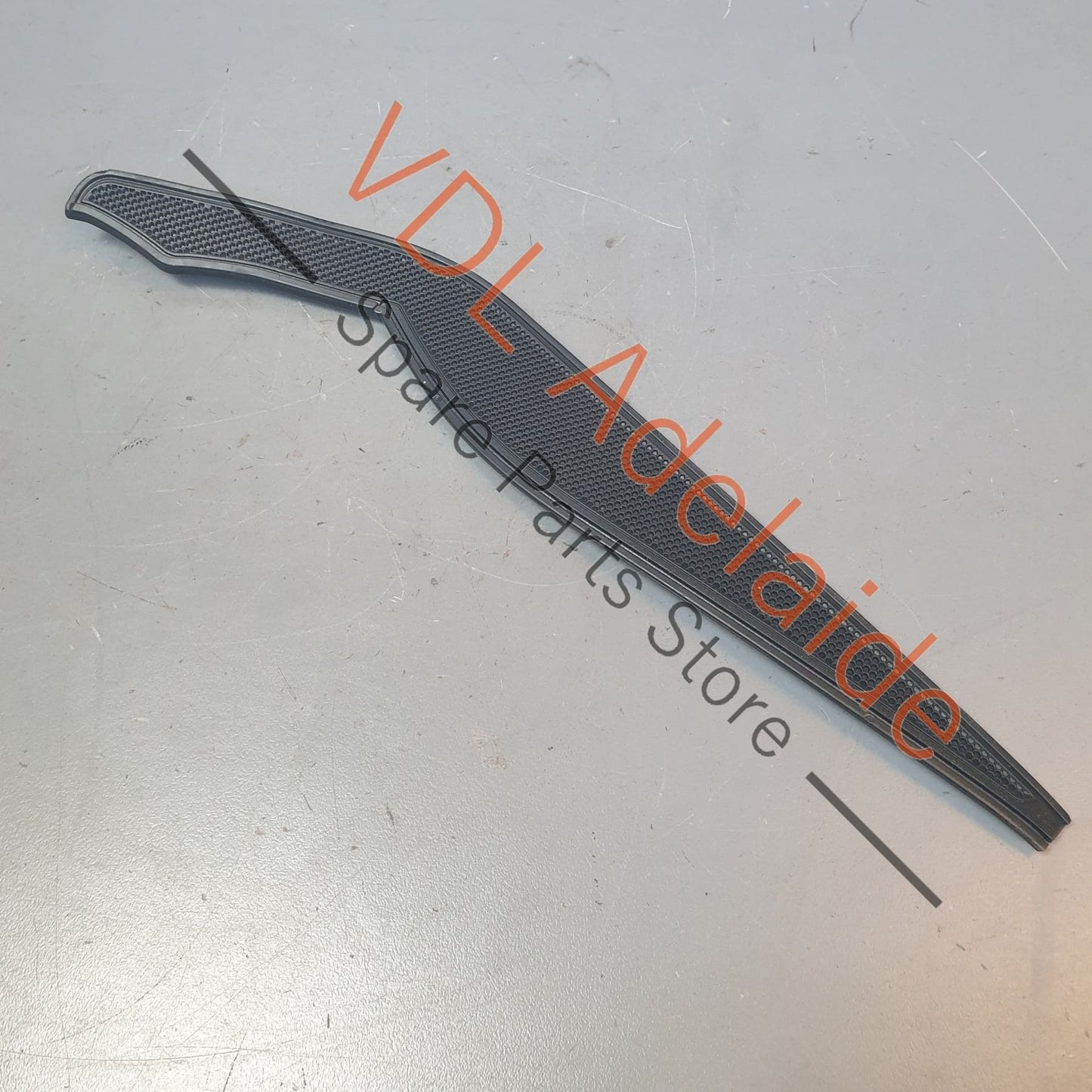 9Y0858081 Porsche Cayenne E3 9Y Centre Console Side Grille Trim Left 9Y0858081