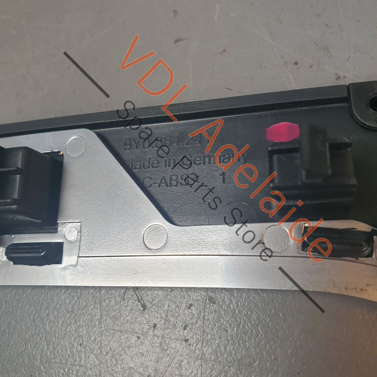 9Y0864241A5Q0 Porsche Cayenne E3 9Y Centre Console Cup Holder Surround Trim 9Y0864241A