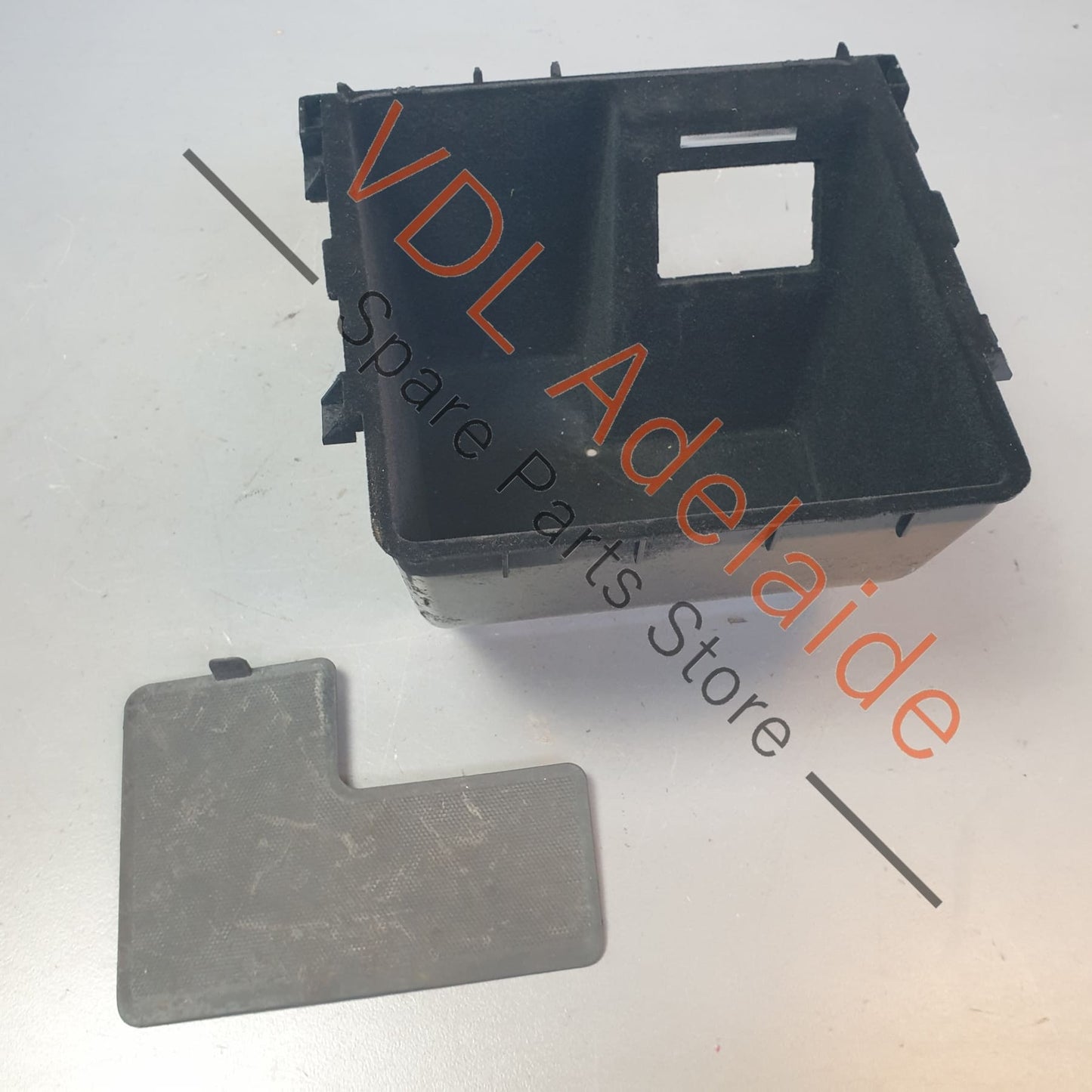 9Y0863383H 9Y0863301 Porsche Cayenne E3 9Y Centre Console Armrest Storage Compartment Trim & Rubber Mat 9Y0863383H 9Y0863301