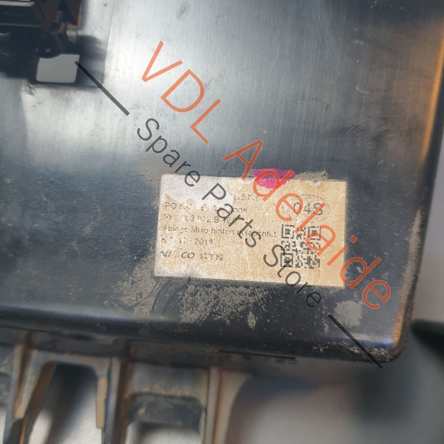 9Y0863072B 9Y0864478 Porsche Cayenne E3 9Y Centre Console Rear Storage Compartment Box Trim with Rubber Mat 9Y0863072B 9Y0864478