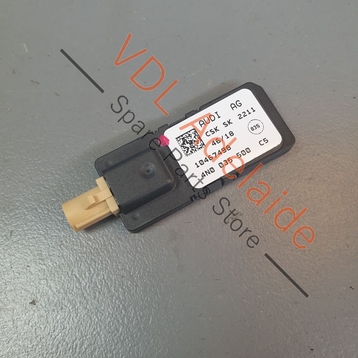 4N0035500 VW Audi Porsche W-LAN Aerial Antenna 4N0035500