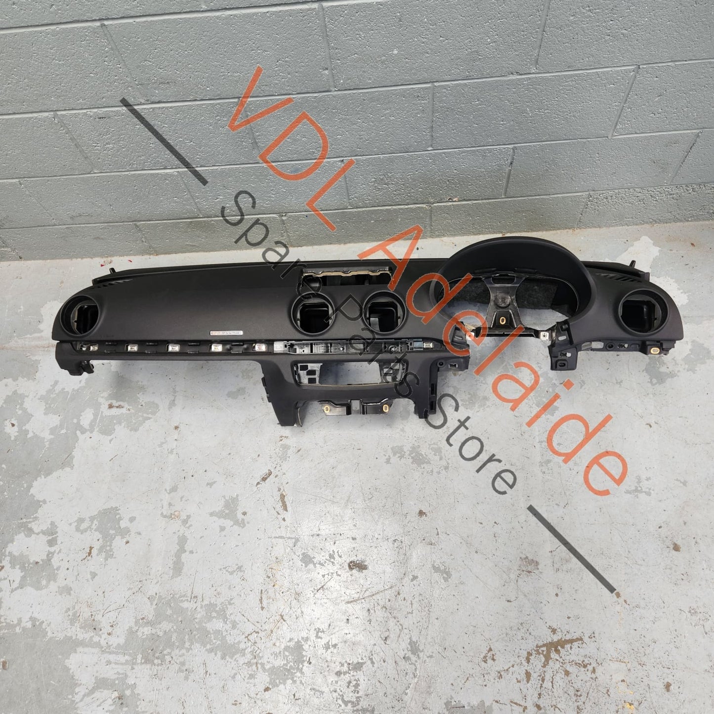 83C857001A24A, 83A880204D, , , Audi A3 S3 RS3 RHD Dashboard Dash & Passenger Airbag Kit
