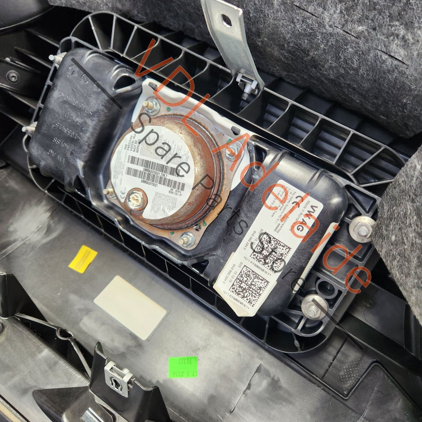 83C857001A24A, 83A880204D, , , Audi A3 S3 RS3 RHD Dashboard Dash & Passenger Airbag Kit