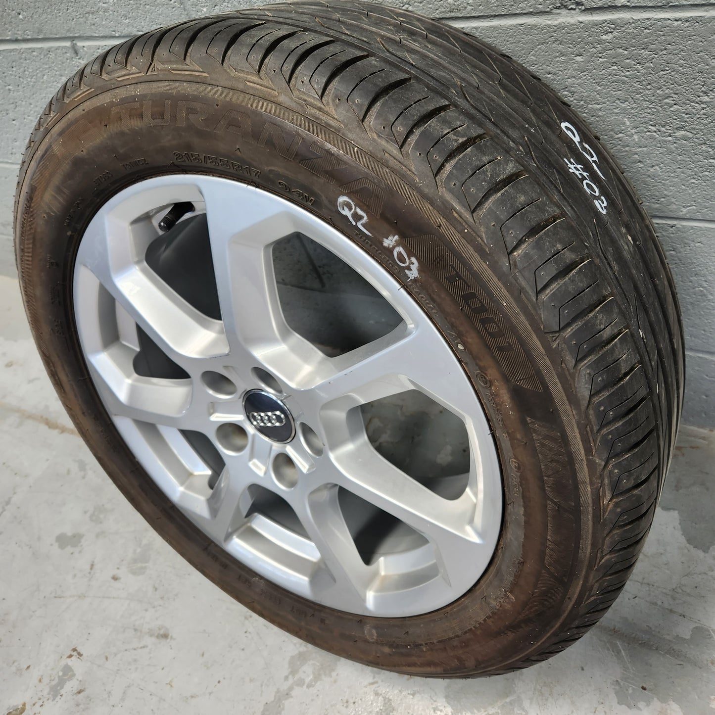 81A601025D 1x Genuine Audi Q2 Alloy Wheels 17 x 7J ET45 5x112 81A601025D #03