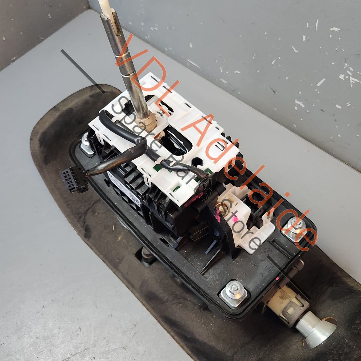 8K2713041AL 8K2713105AE 8K2713105Q Audi A4 B8 Automatic Gear Shift Selector Mechanism Handle Lever 8K2713041AL 8K2713105Q 8K2713105AE