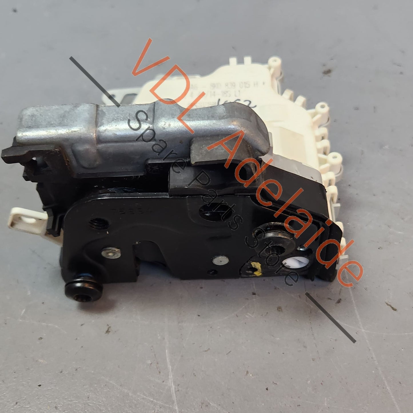 8K0839015H Audi Rear Left Door Lock Mechanism 8K0839015H