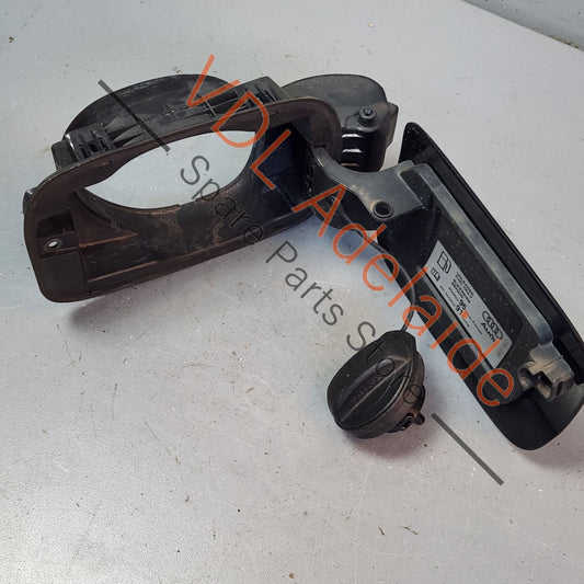 8K0809999A 8K0809907 Audi A4 B8 Fuel Filler Door Flap Cover 8K0809999A 8K0809907 Black OEOE