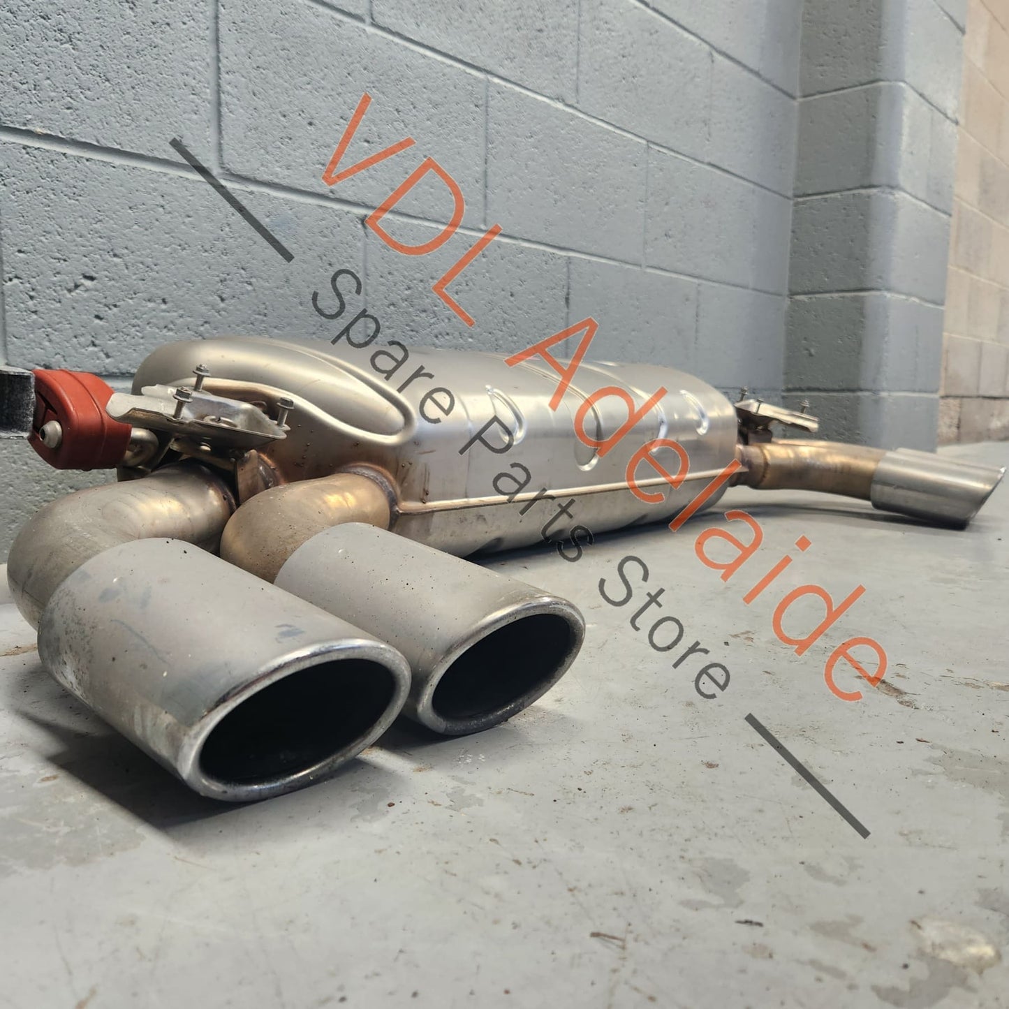 8V4253609AK Audi S3 8V Exhaust Stock Standard Rear Silencer Muffler Box with Quad exhaust Outlets 8V4253609AK