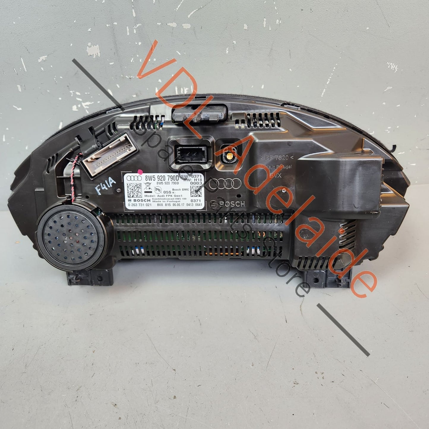 8W5920790D Audi S4 B9 Virtual Cockpit Dash Dashboard Display km/h 8W5920790D