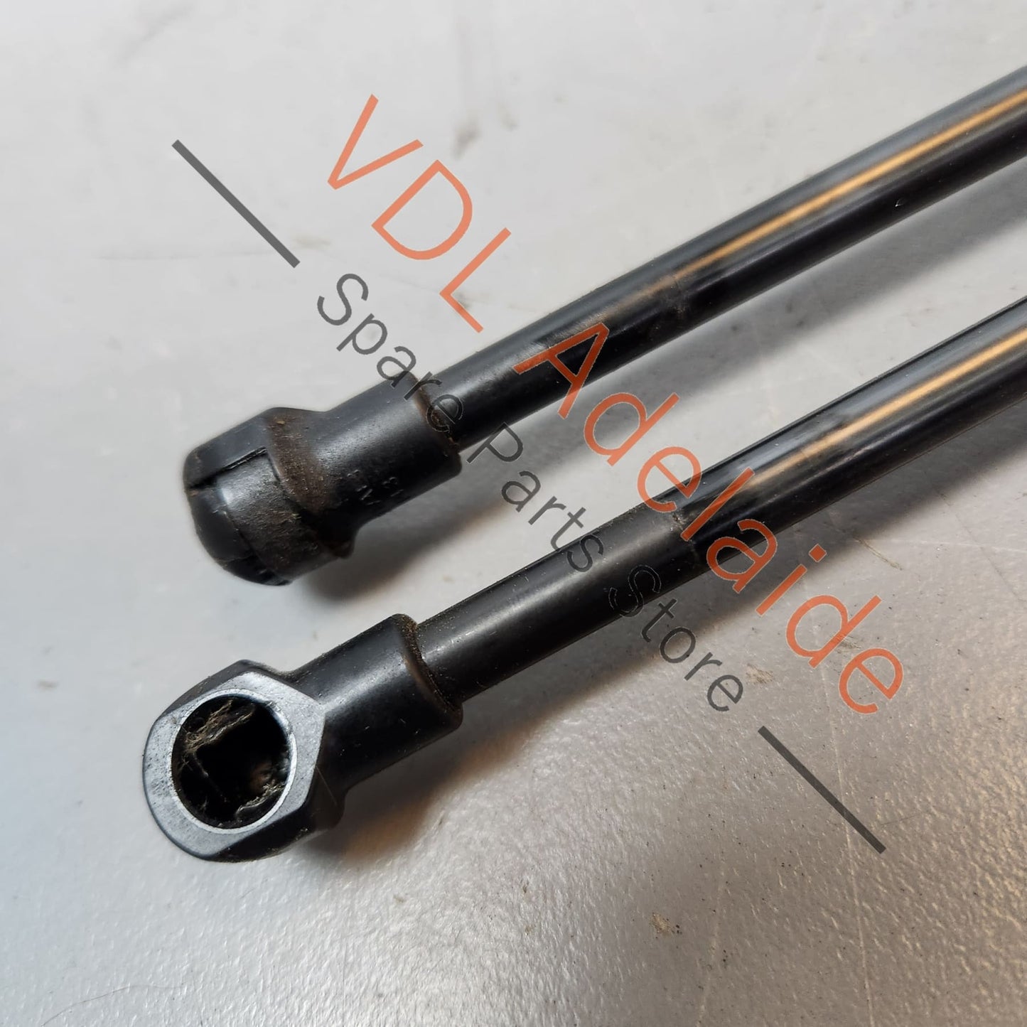 8W9827552C Audi A4 S4 B9 Wagon Rear Hatch Tailgate Lift Gas Strut Pair 8W9827552C