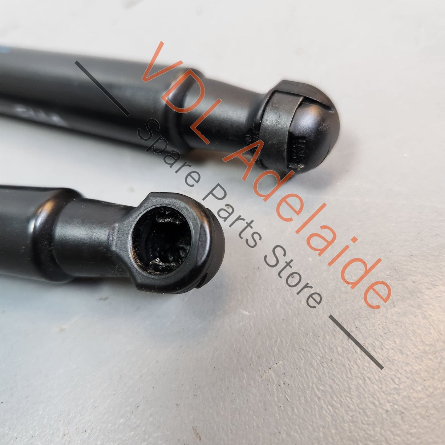 8W9827552C Audi A4 S4 B9 Wagon Rear Hatch Tailgate Lift Gas Strut Pair 8W9827552C