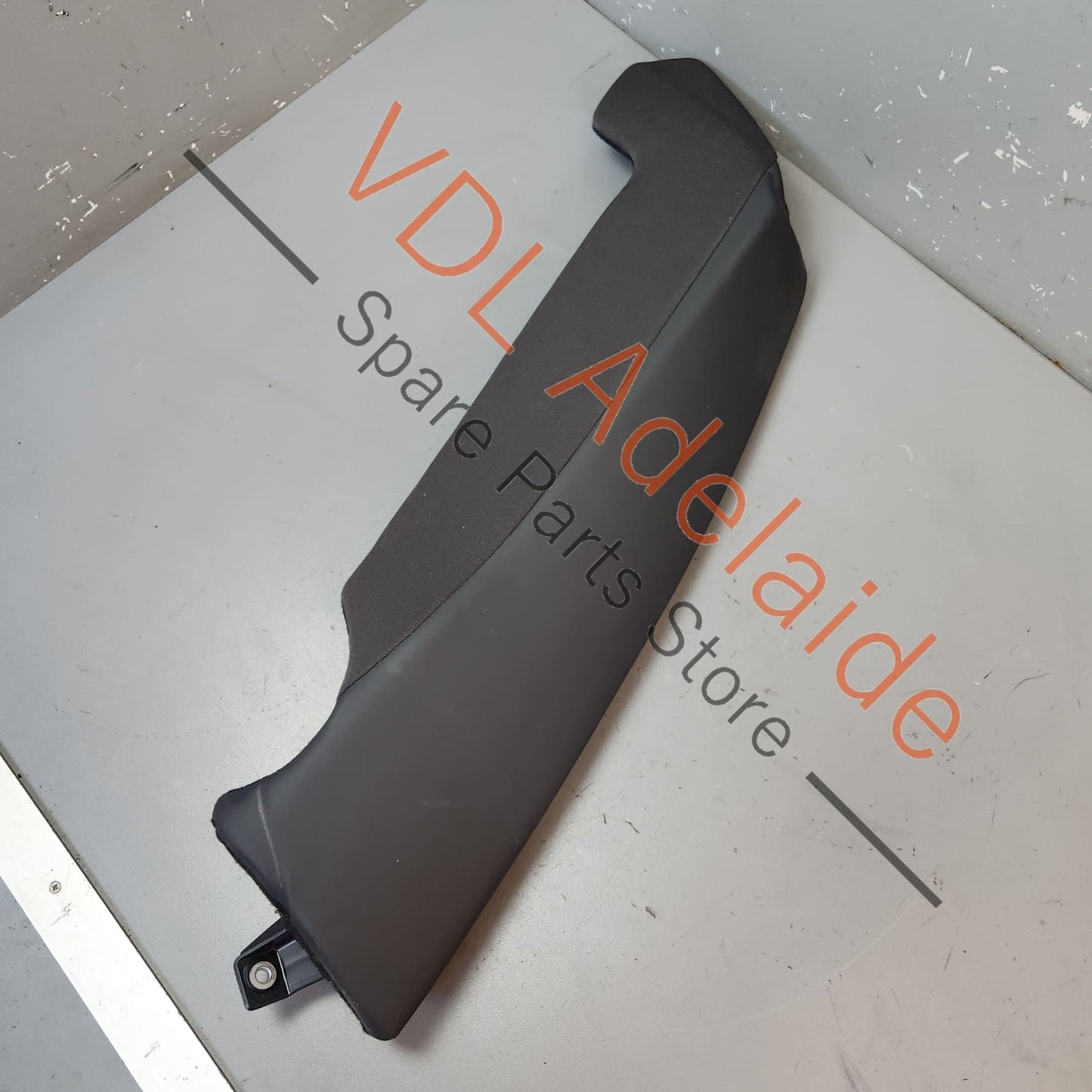 8W0885703 8W088570325D 8W0885703AK25D Audi A4 S4 B9 Left Side Rear Seat Leather Side Bolster Trim 8W0885703 25D 8W0885703AK 25D