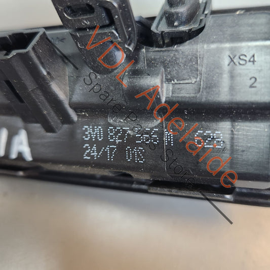 3V0827566M Audi A4 S4 B9 Electric Tailgate Lid Lock Button with Reverse Camera 3V0827566M