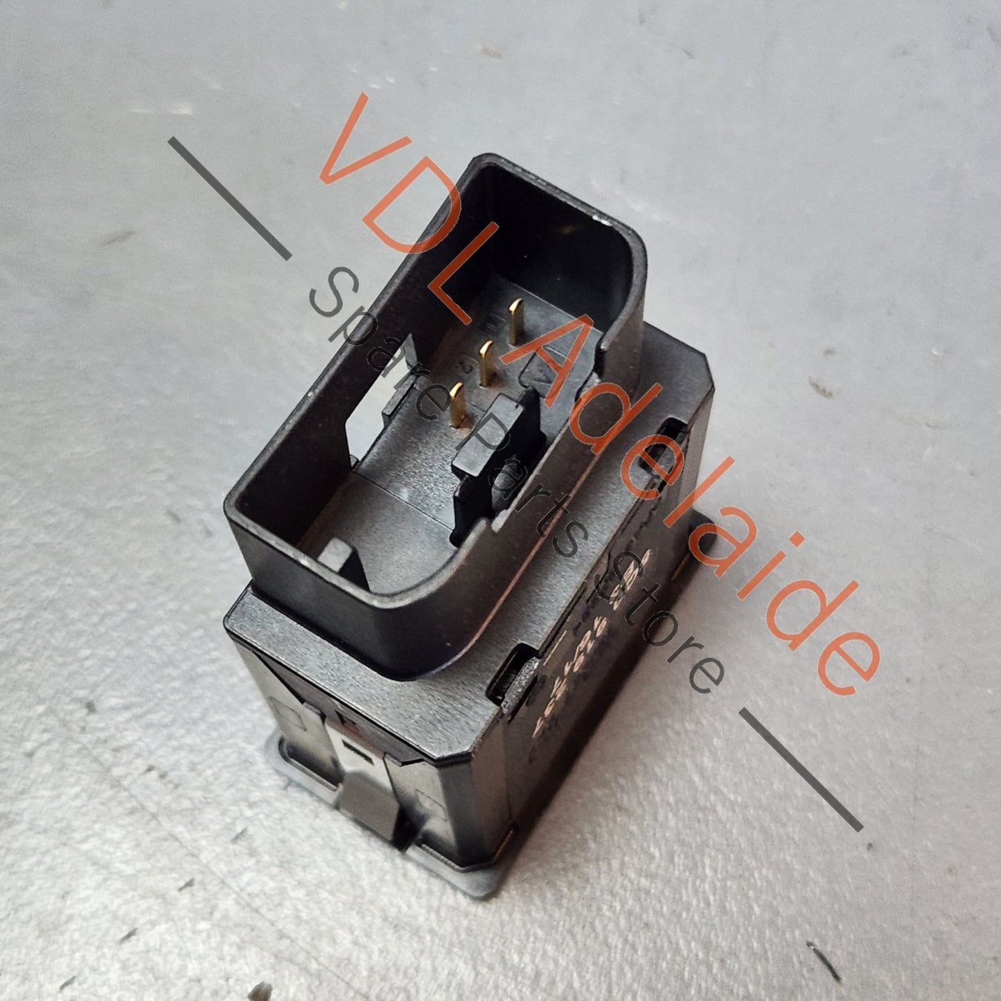 5Q0919237WGI Audi A4 S4 B9 Key Lock Switch for Disabling Passenger Side Airbag 5Q0919237 WGI