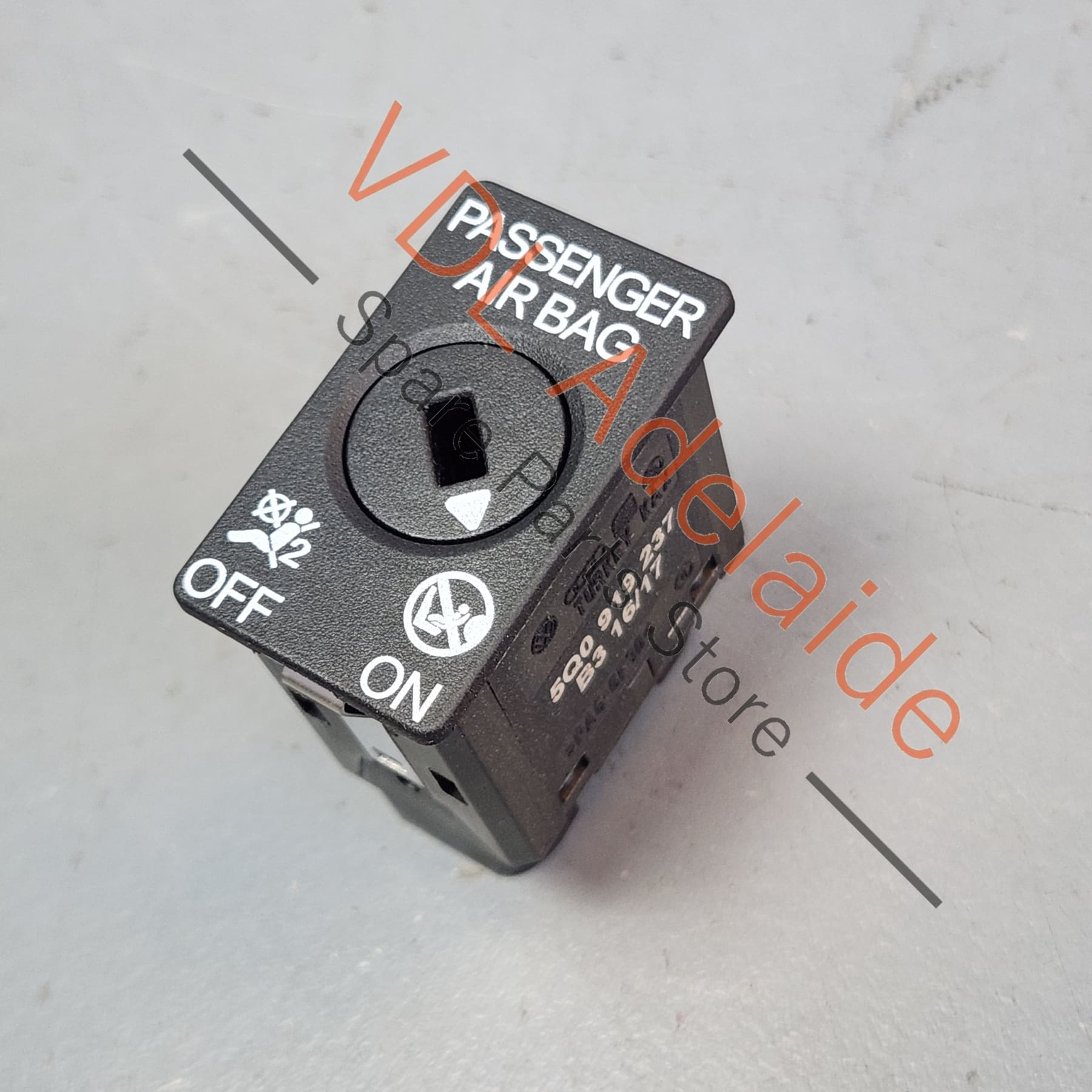 Audi A4 S4 B9 Key Lock Switch for Disabling Passenger Side Airbag 5Q09