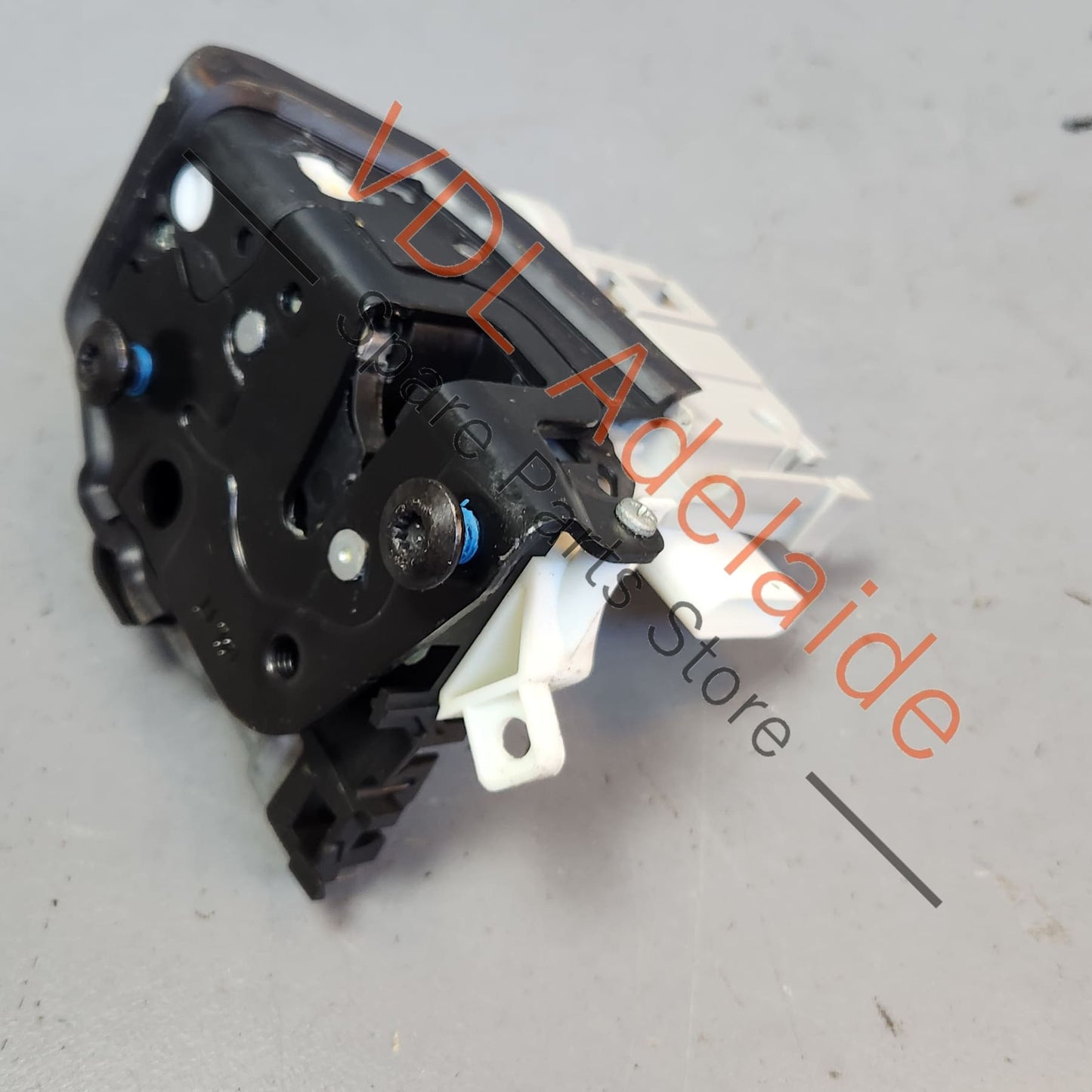 8X2837015B Audi A4 S4 RS4 B9 Front Left Passengers Door Lock Mechanism Motor 8X2837015B